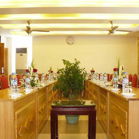 Lao Cai Galaxy Hotel Экстерьер фото